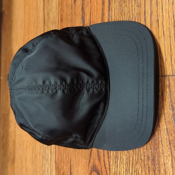 Prada hat - Picture 2 of 7